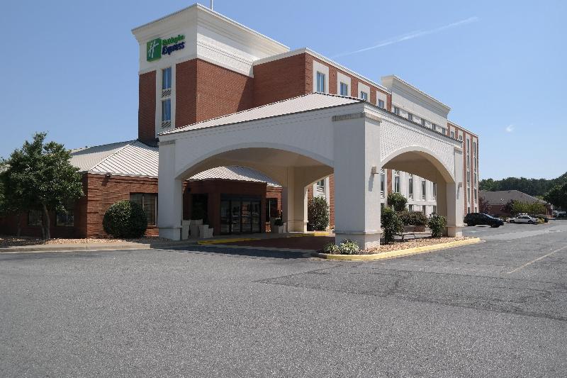 Holiday Inn Express Fredericksburg - Southpoint By Ihg Dış mekan fotoğraf