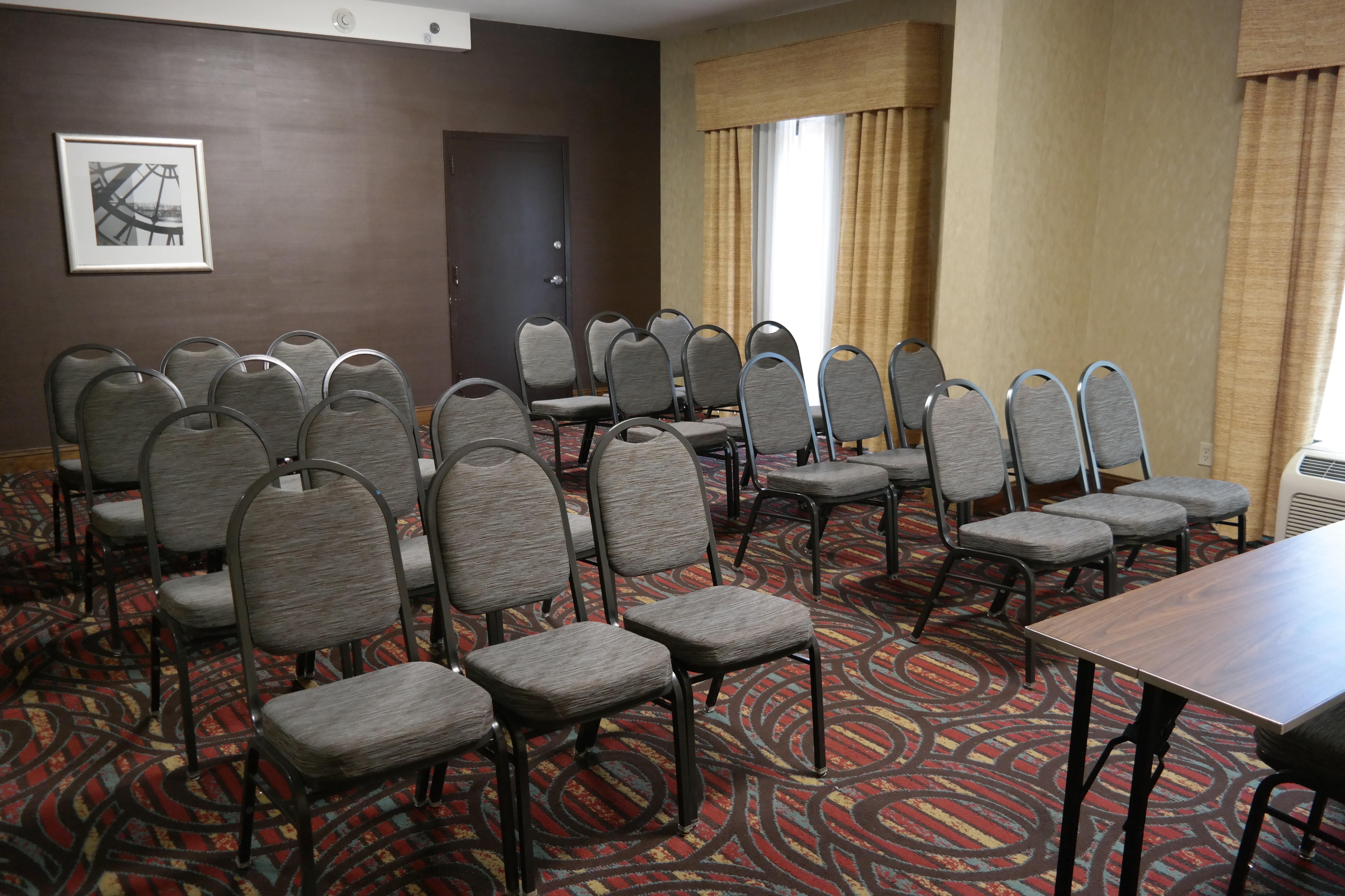 Holiday Inn Express Fredericksburg - Southpoint By Ihg Dış mekan fotoğraf