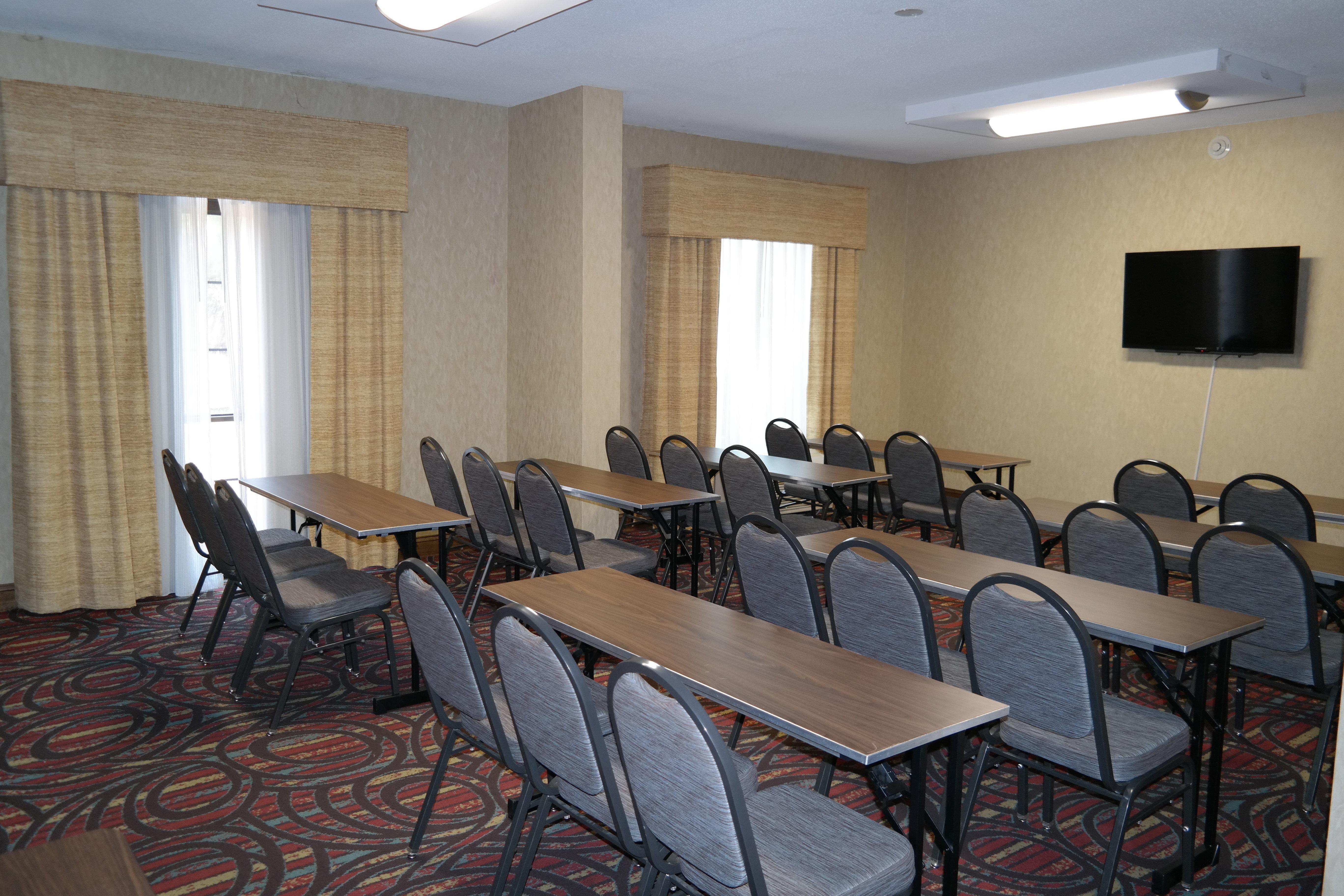 Holiday Inn Express Fredericksburg - Southpoint By Ihg Dış mekan fotoğraf